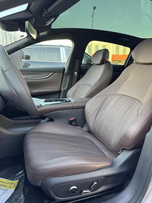 1 570km Hybrid NEVO A07