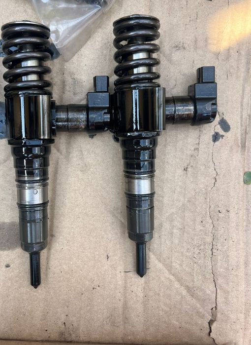 Vând injectoare BMN 170 cai