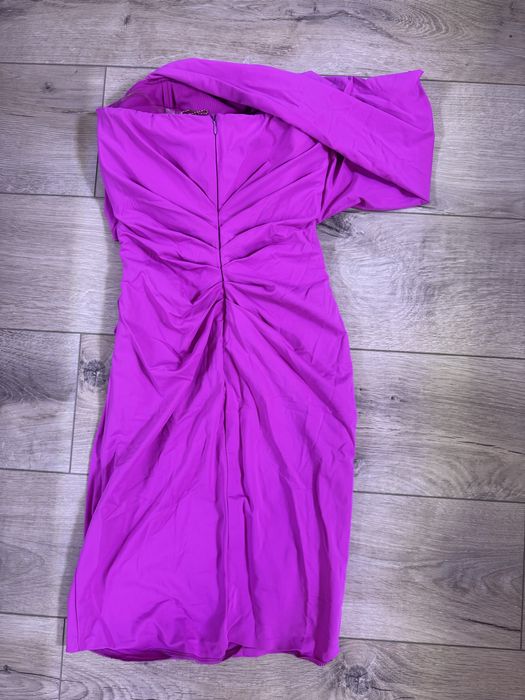 Цикламена рокля - OLISHA