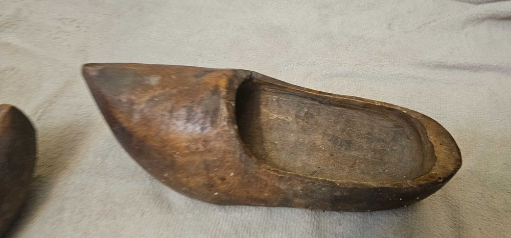 saboti vechi din lemn olanda