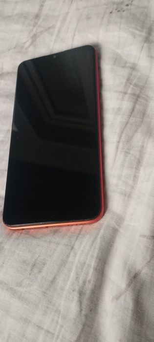 Redmi 8A красный