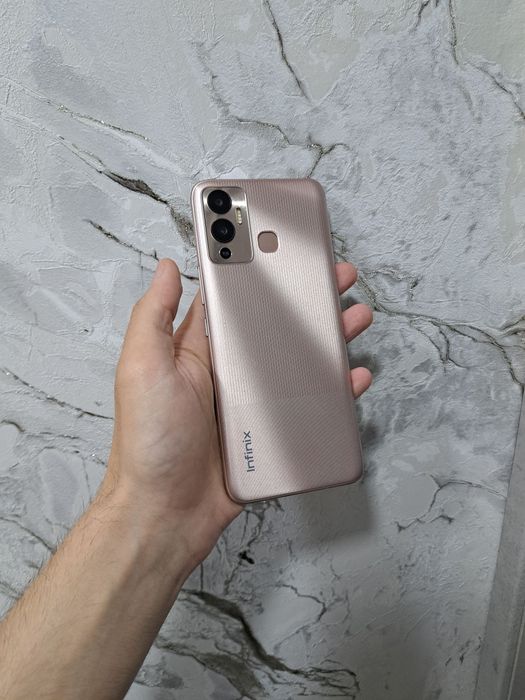 Продам infinix Hot 12 play память 64gb в отличном состоянии