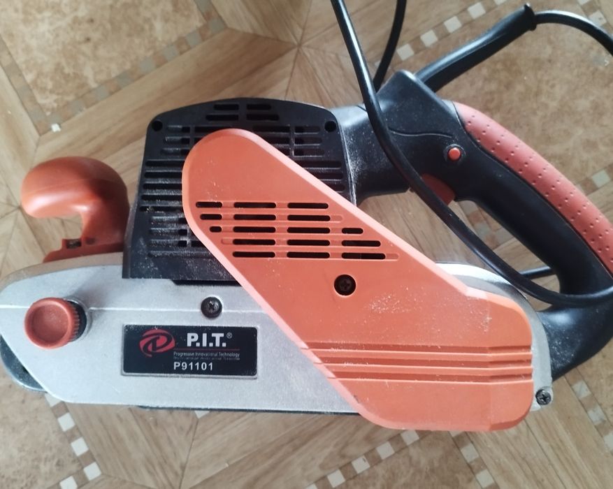 Ленточная шлифмашина PIT P91101