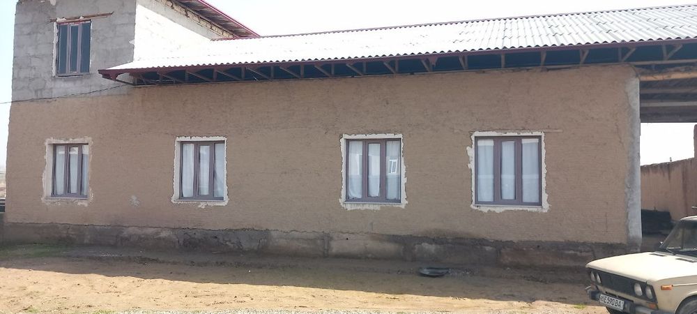 Shoshilinch uy sotiladi