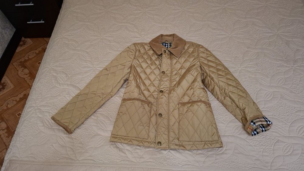 Куртка новоя не одевали