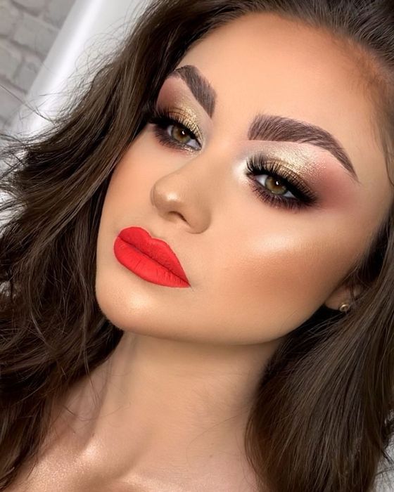 Make-Up / Extensii Gene / Cursuri / Meditații iasi