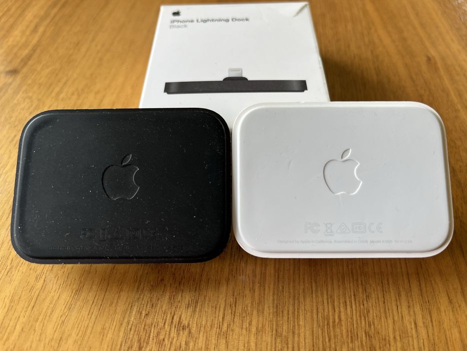 Iphone lightning dock apple