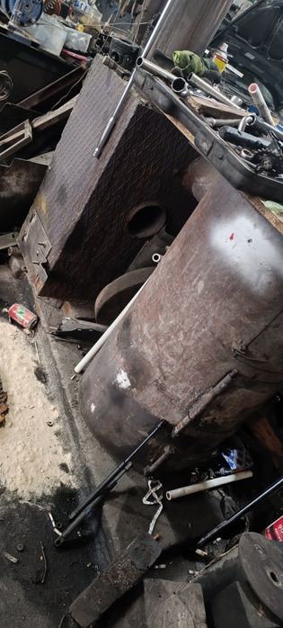 Печка, буржуйка.