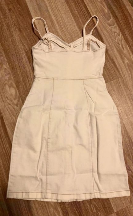 Нова рокля от деним Mango