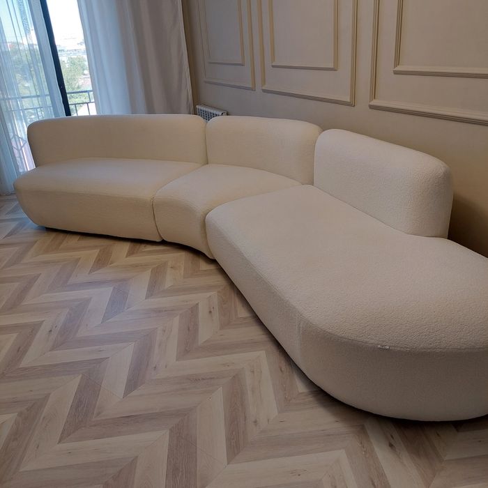 Трендовый диван от бренда Айко, новый