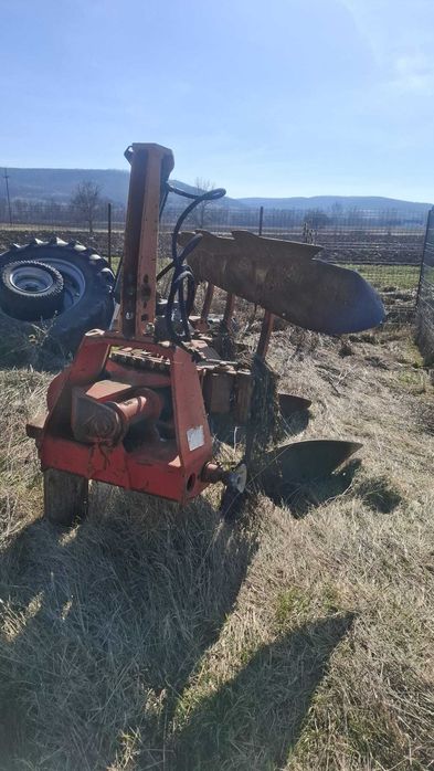 Plug kverneland lb  variabil mecanic 4 trupite