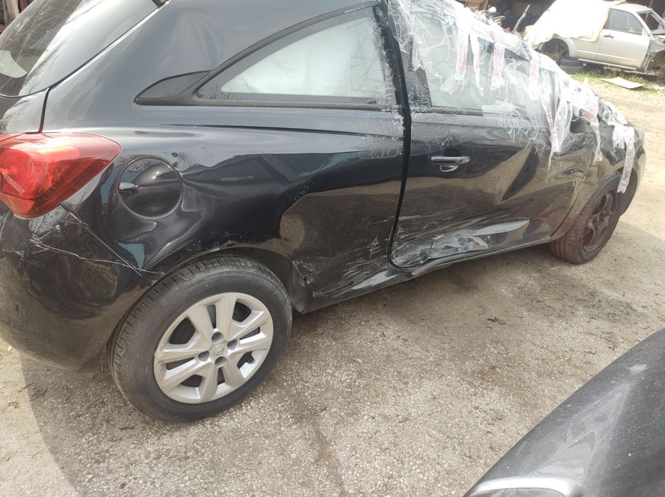 Corsa E на части