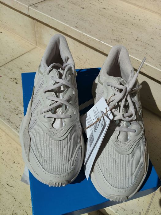 Adidas Ozweego sneakers culoare bej crem mărimea 38 noi originali