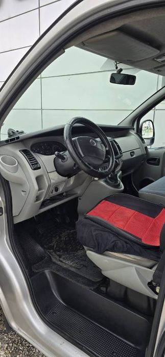 Бус Nissan Primastar