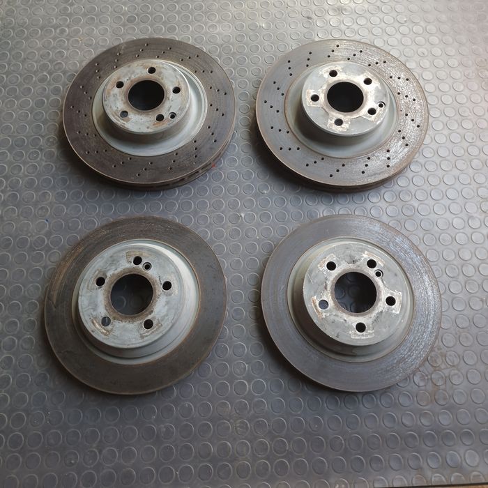 Комплект спирачни дискове и апарати за Mercedes SL(R230)