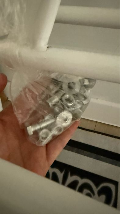 Железная кровать