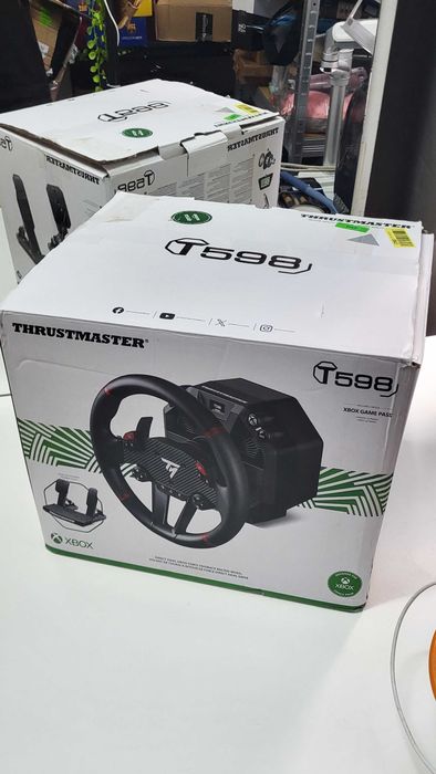 Vand Volan Gaming Thrustmaster T-598 cu pedale, Xbox si PC