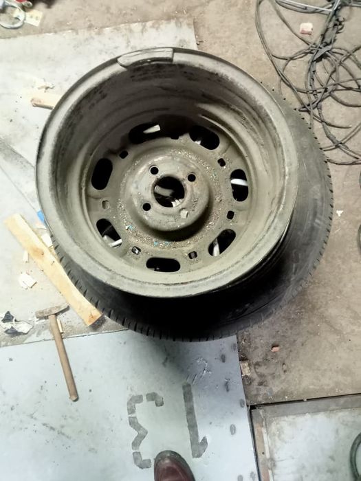 Колесо пассат б3.