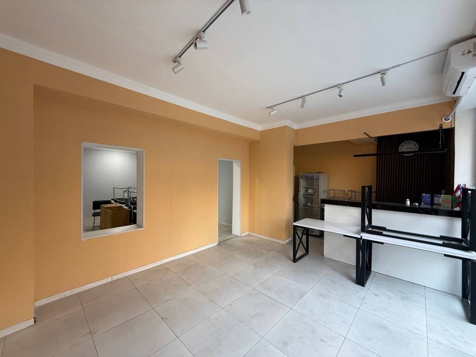 Ойбек Анжелс Фуд | 138кв - нежилое помещение вдоль дороги Продажа