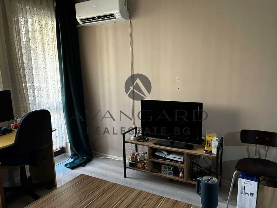 Продава се Двустаен апартамент в Пловдив, Христо Смирненски - 66 кв.м за 1940 €/кв.м - Снимка #1