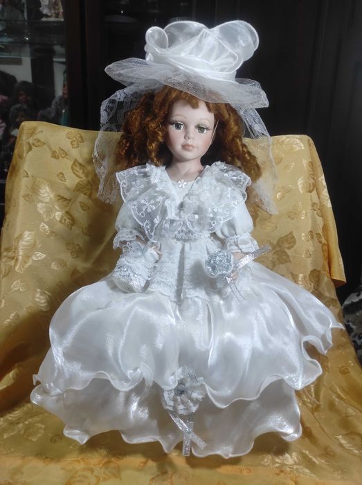 Фарфоровая кукла невесточка