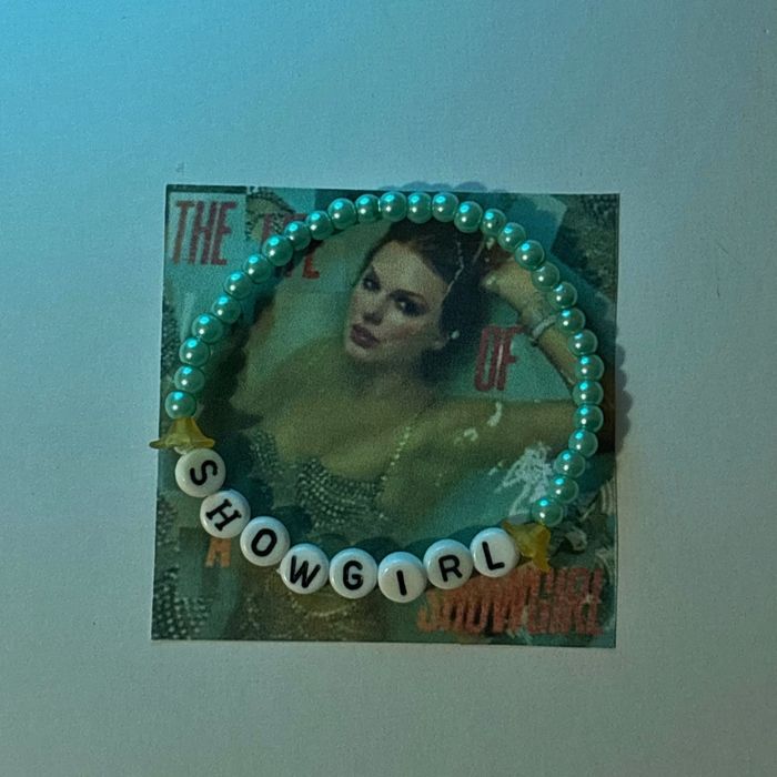 Гривни Lana Del Rey Taylor Swift Sabrina Carpenter Billie Eilish