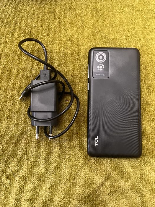 Telefon TCL 501 nou