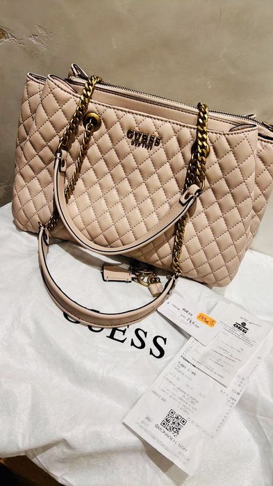 Чанта Guess нова
