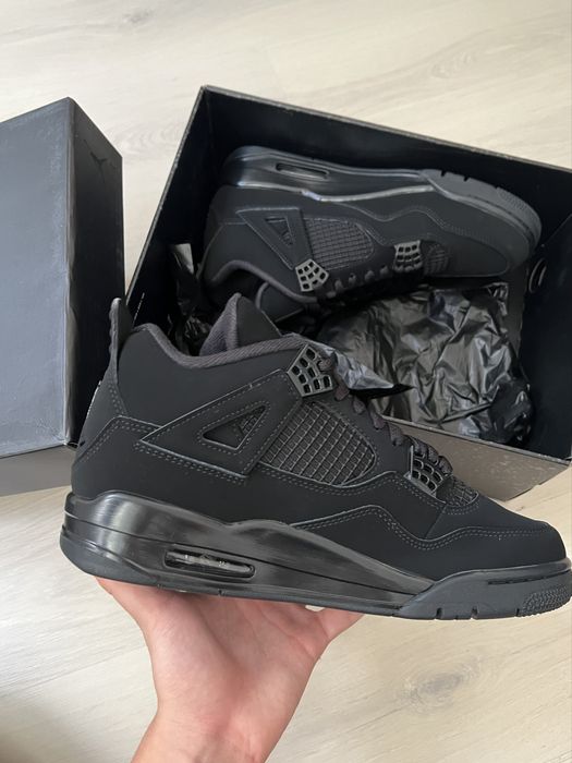 Jordan 4 Black Cat - 43