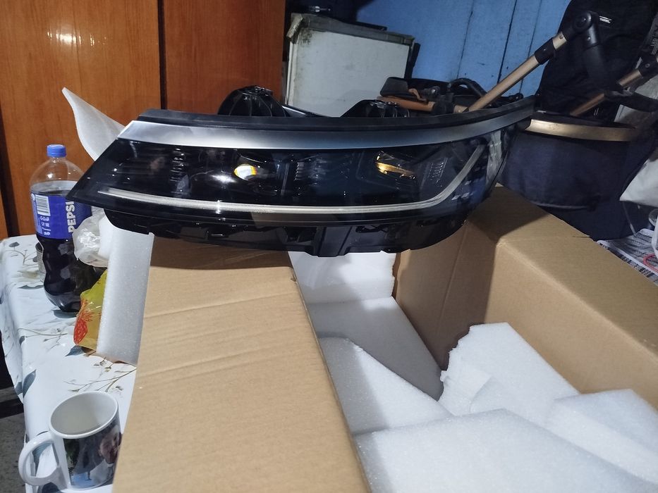 Продам фару на BYD