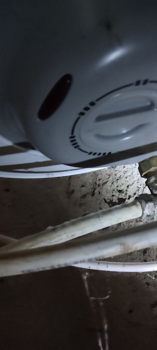 Продам водонагреватель.