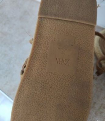 Сандали/еспадрили Zara