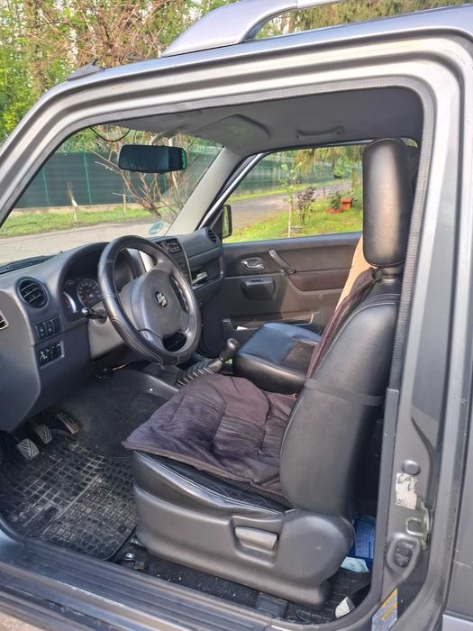 Masina suzuki jimny