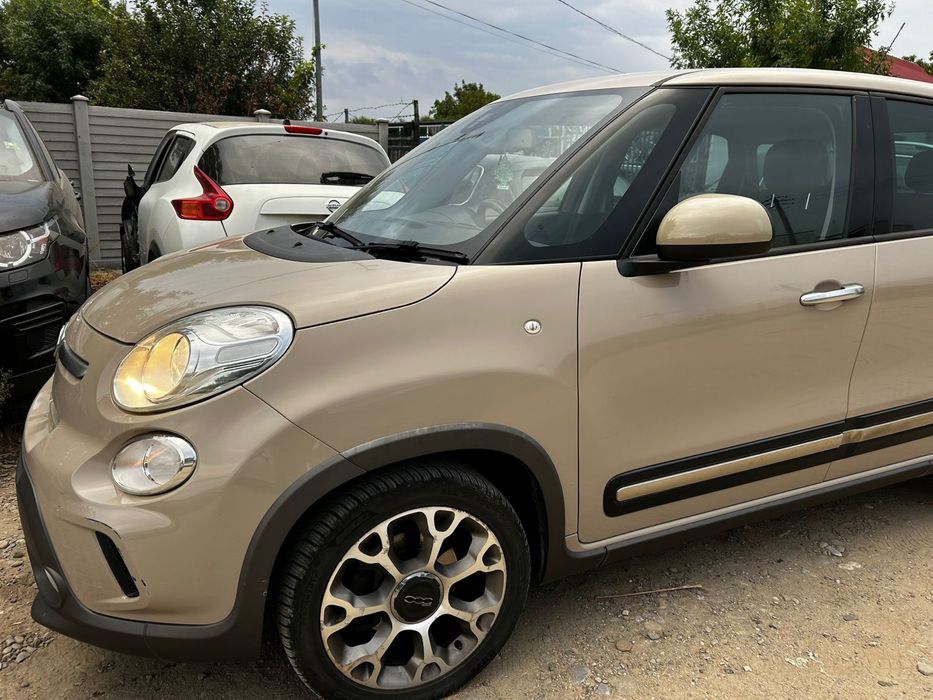 Ușă stânga spate Fiat 500 L 2014