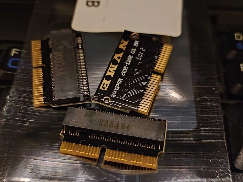 Преходник Адаптер от M2 NVME SSD за Apple Macbook