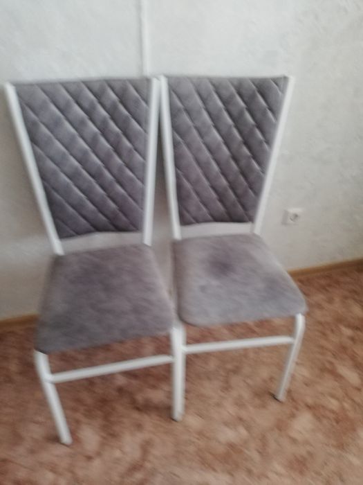 Срочно Продам стулья и пылесос