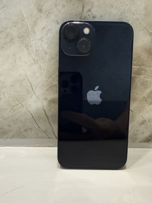 Продам iPhone 13 128