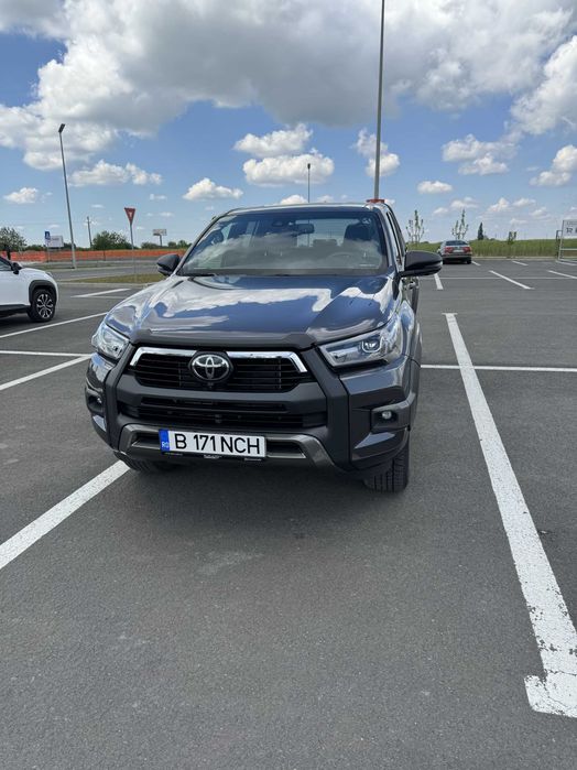 Toyota Hilux Invincible 2.8D 4x4 automat 2022 - impecabil, doar garaj, versiune Germania