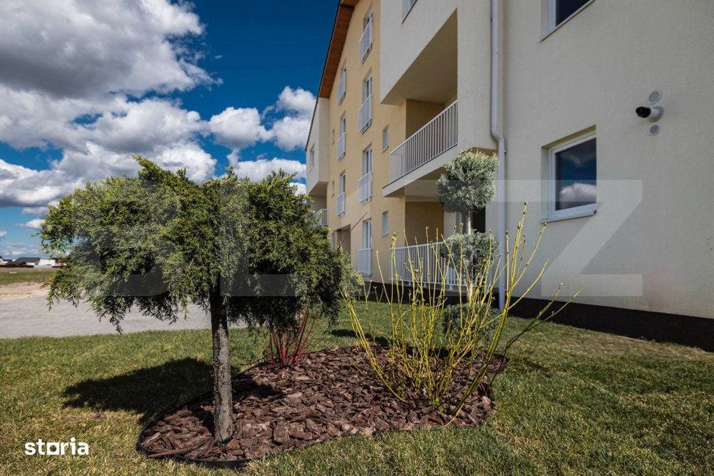 Apartament 3 camere, bloc tip vila P + 2, Sanpetru