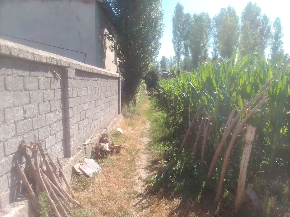 Участка сотилади