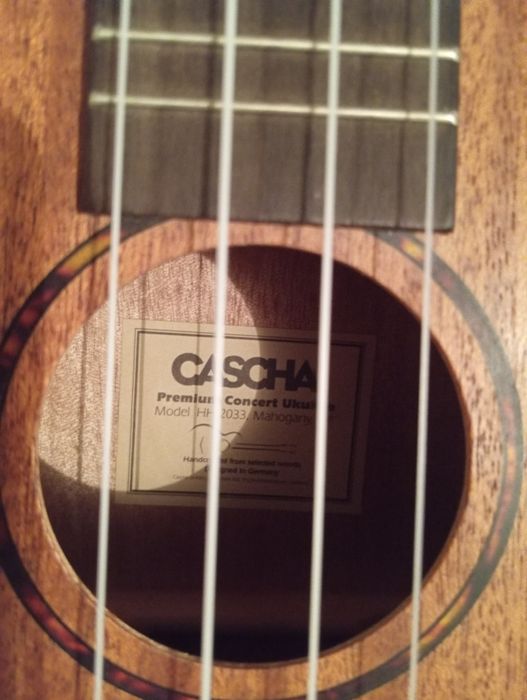 Укелеле сатылады почти жаңа