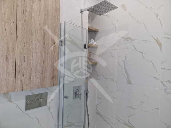 Продава се Тристаен апартамент в Бургас, Център - 106 кв.м за 5189 €/кв.м - Снимка #8