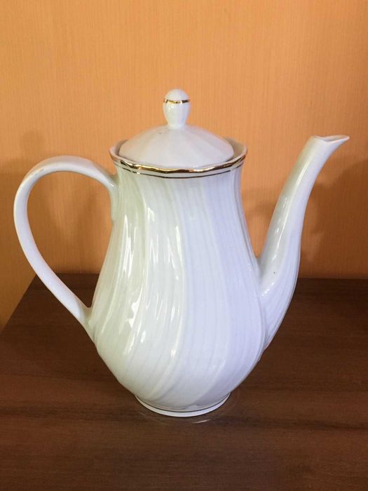 Порцеланови чайници