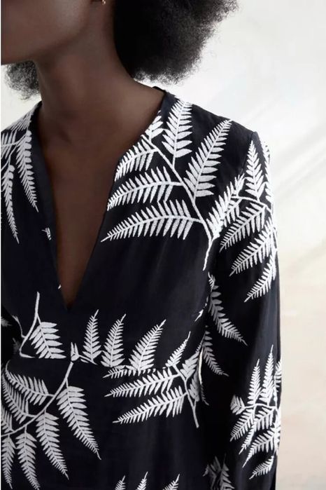 Rochie din in cu brodarie Zara limited edition