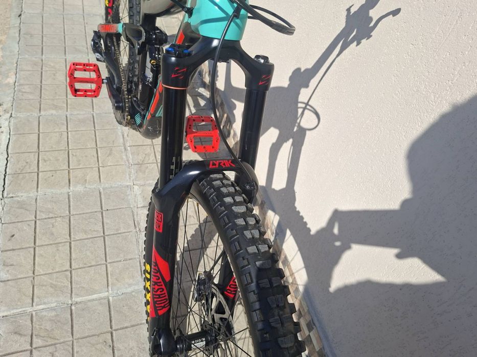 Enduro велосипед Norco Range (Карбон) – Размер M, 27.5"