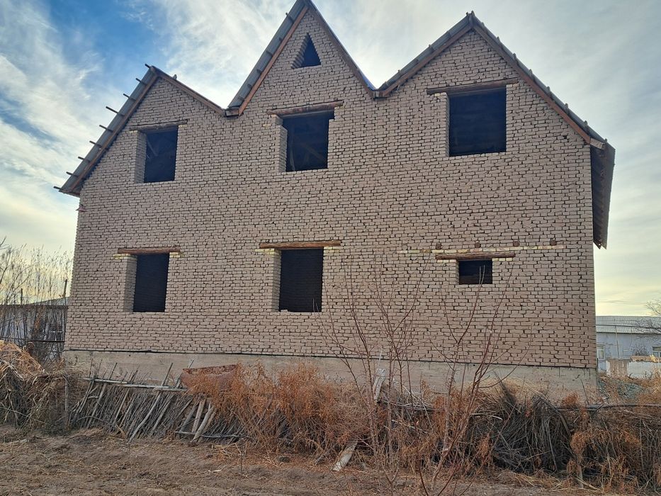 Gerbish zabod Socializm 25 tin' jolinda Sazendeli ko'shesi