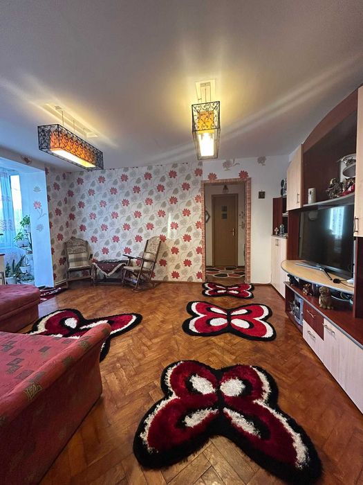 Proprietar vand apartament cu 3 camere pe strada Octavian Goga Brasov