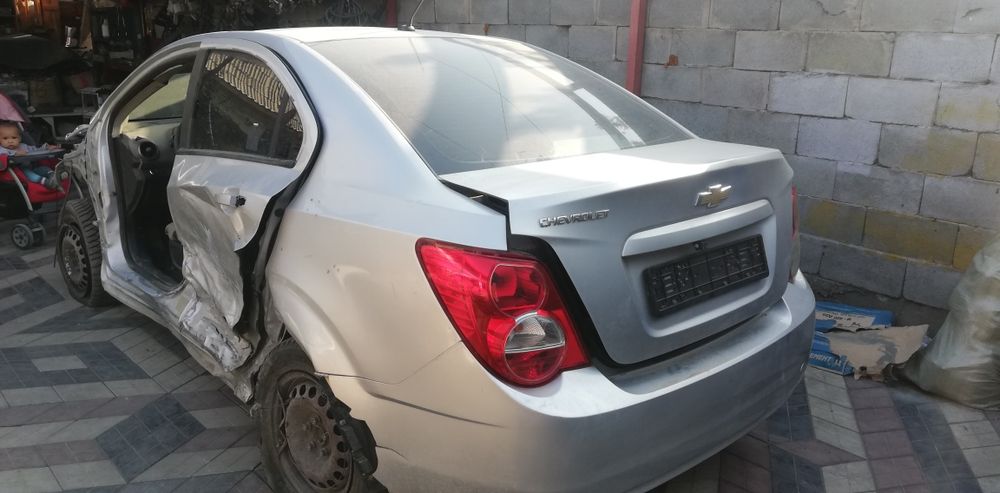 Машина Авео т300