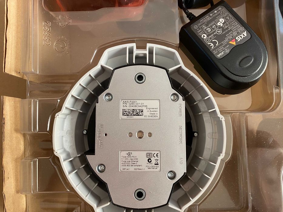 AXIS P3301 (PoE) НОВАЯ купольная IP-камера