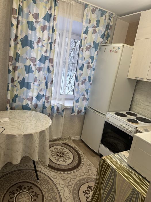 Сдам -1-2 комн кв суточно .